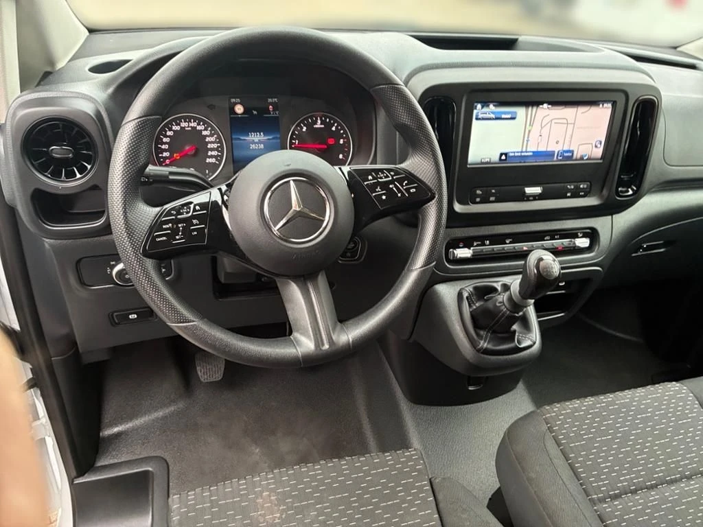 Mercedes-Benz-Vito 116-image-10