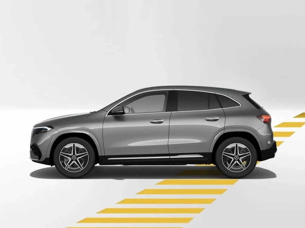 Mercedes-Benz-EQA 250+-image-3