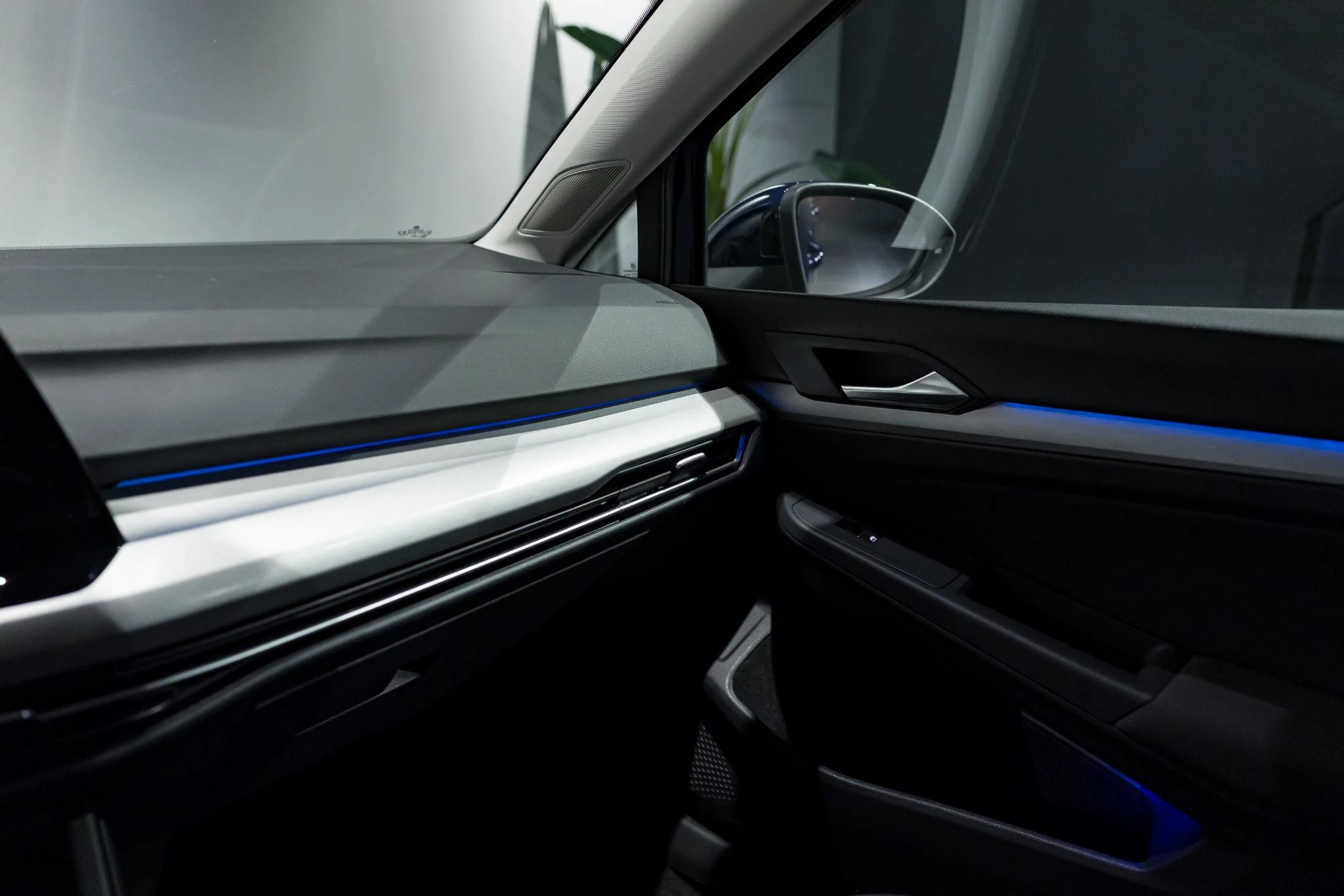 Volkswagen-Golf-image-20