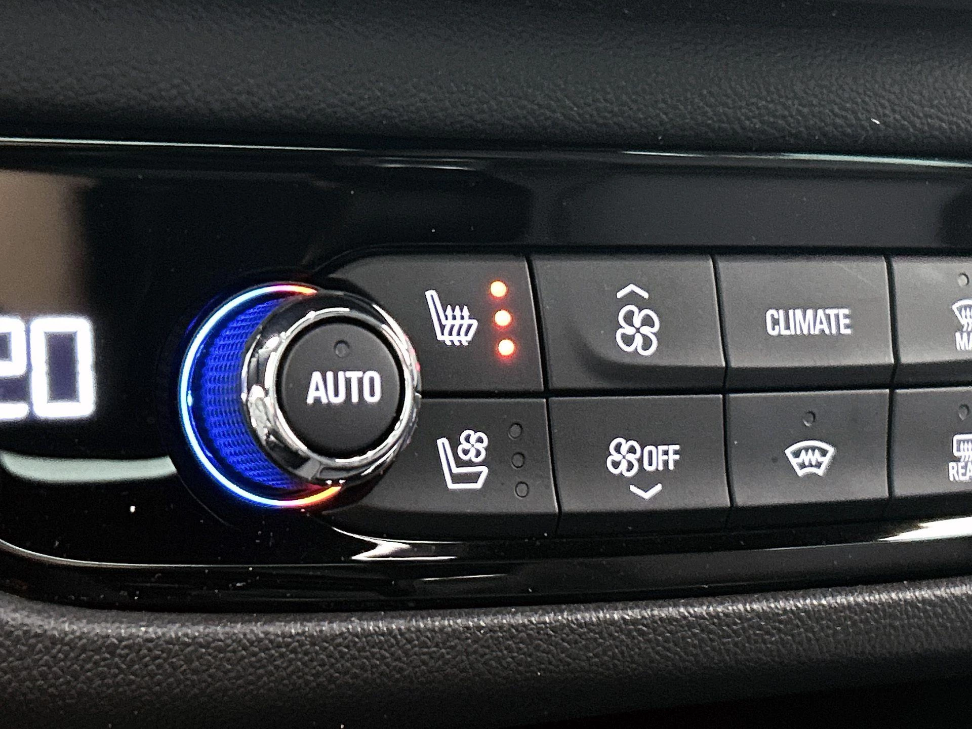 Opel-Insignia-image-7