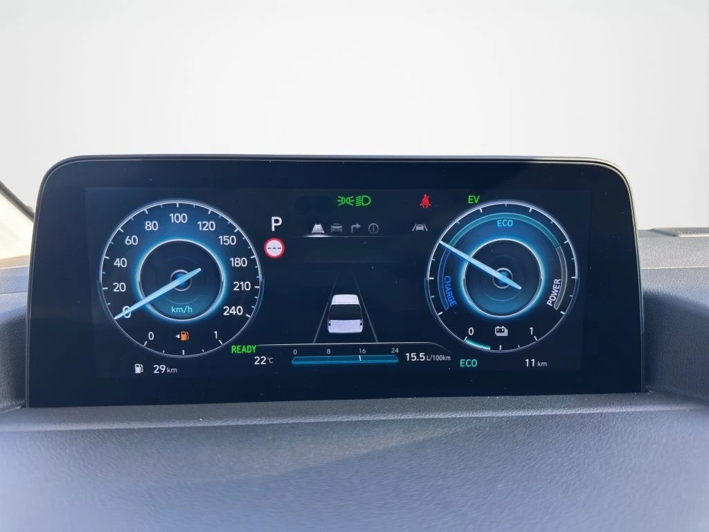 Hyundai-Staria-image-15
