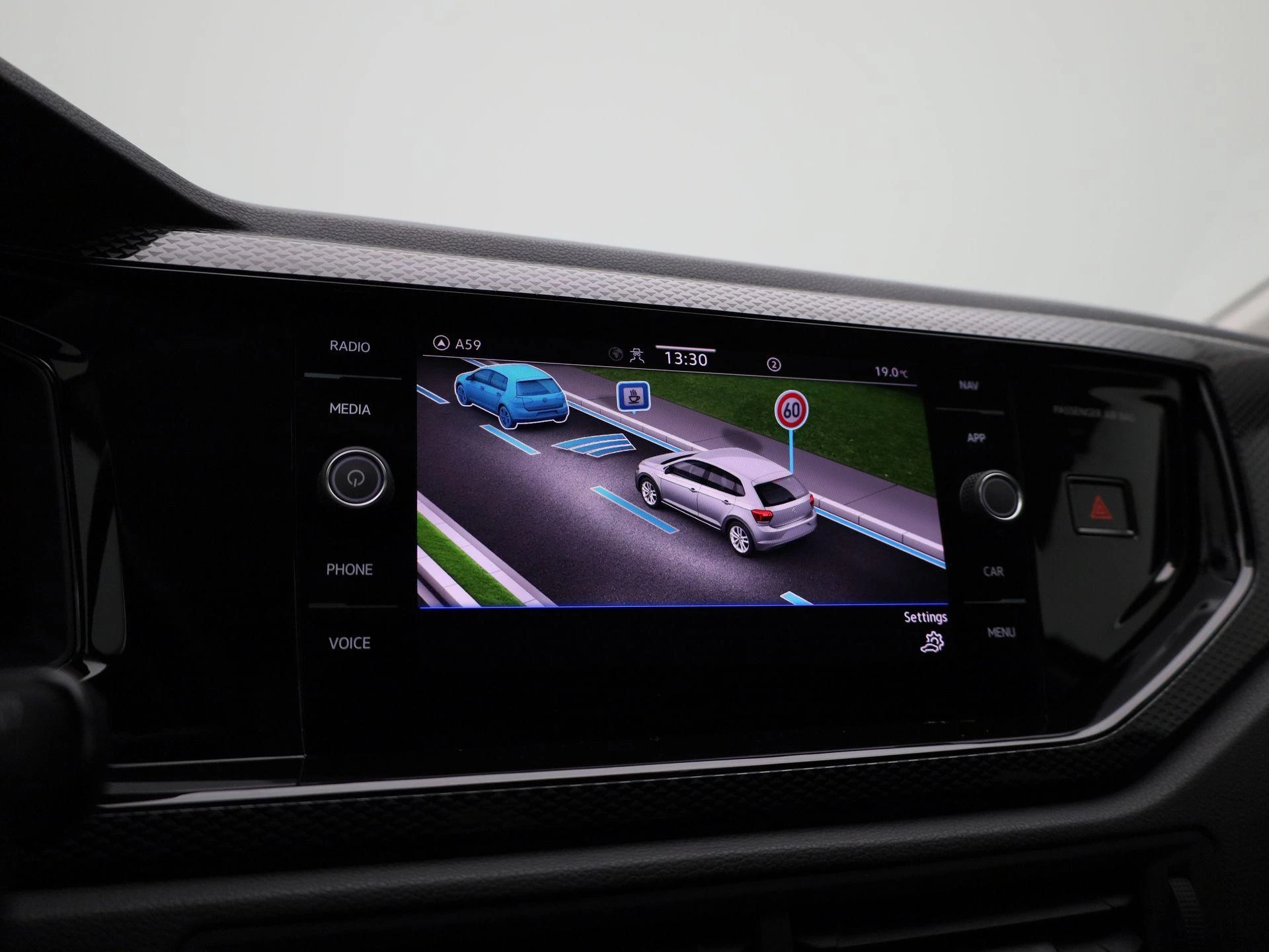 Volkswagen-Polo-image-24