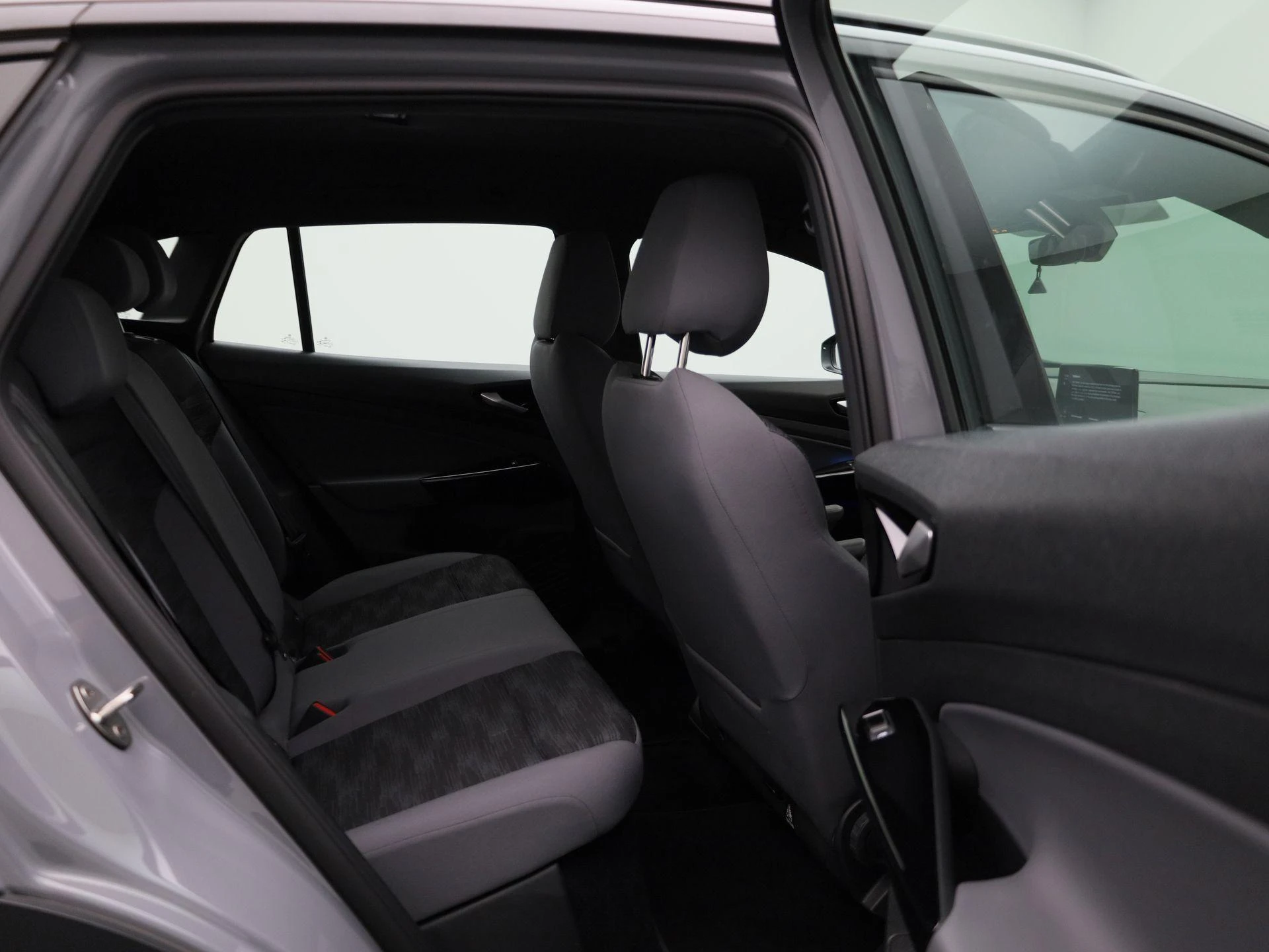 Volkswagen-ID.4-image-36