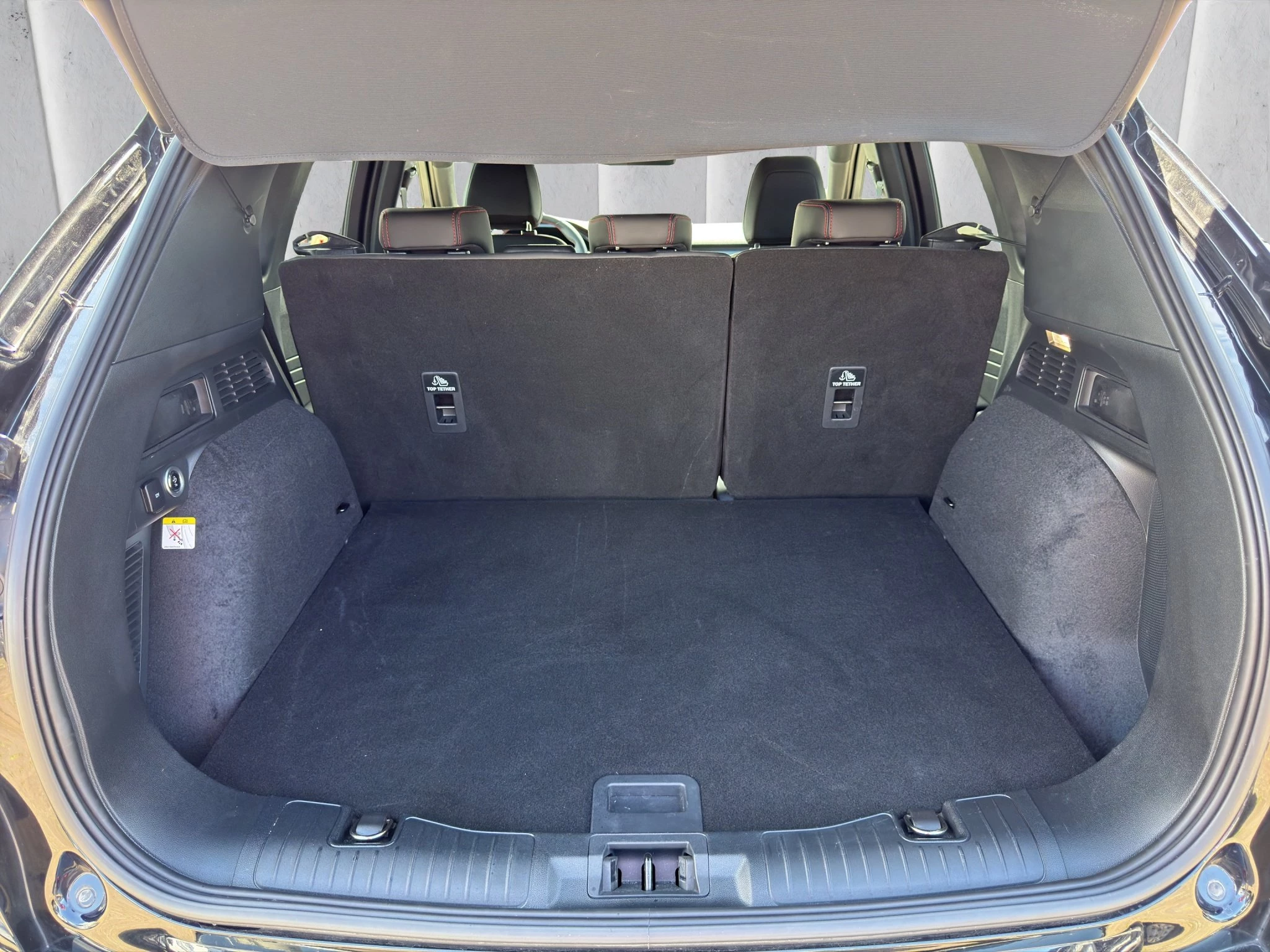 Ford Kuga ST-Line X Aut.*PANO*AHK*360GRAD*LED-MATRIX*NAVI*GRA*WINTER-PKT..