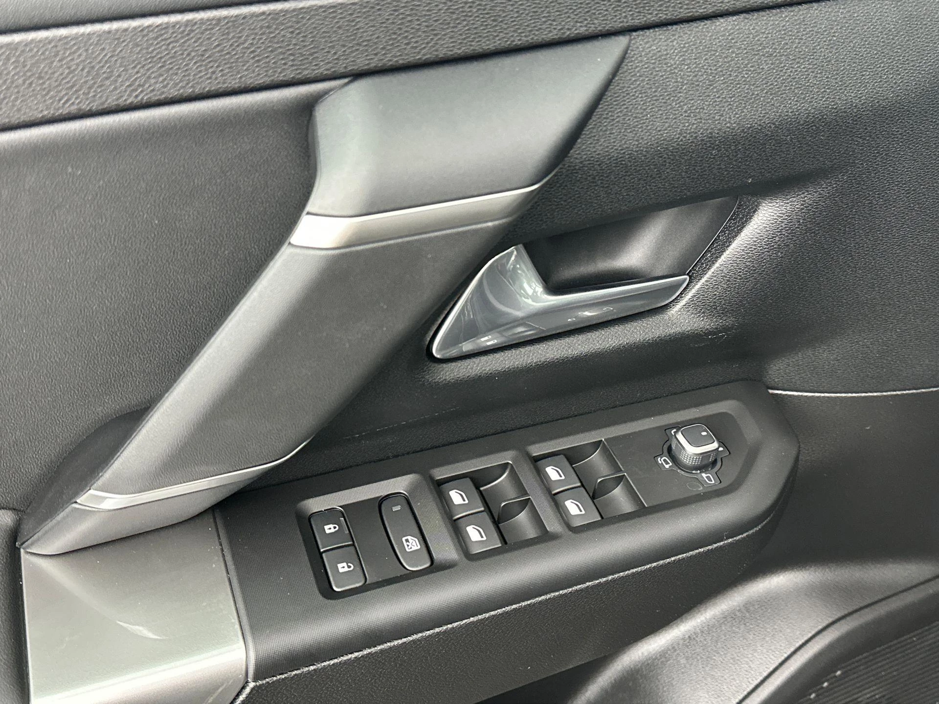 Jeep Compass First Edition 74 kWh