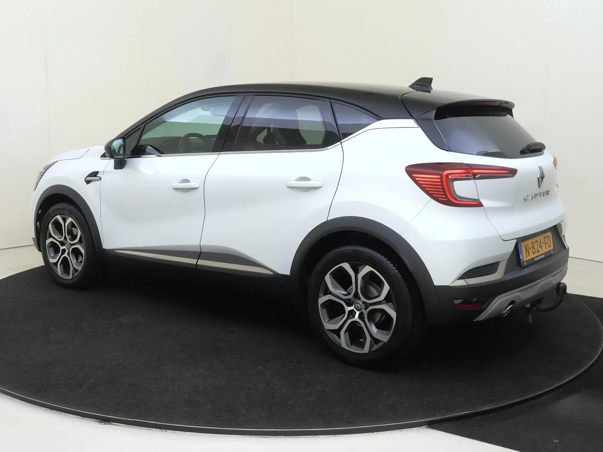 Renault-Captur-image-2