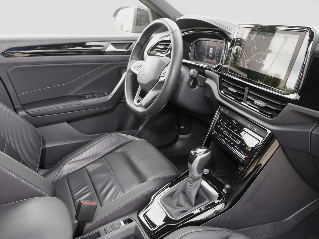 Volkswagen T-Roc 1.5 TSI DSG R-Line Black Style 19" BEATS Pano Navi+VC ACC LED RFK+PDC SHZ