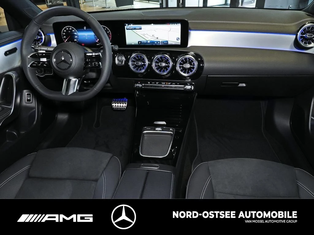 Mercedes-Benz CLA 180 AMG NIGHT PANO WINTER-PAKET 19Z DISTR. AMG Line