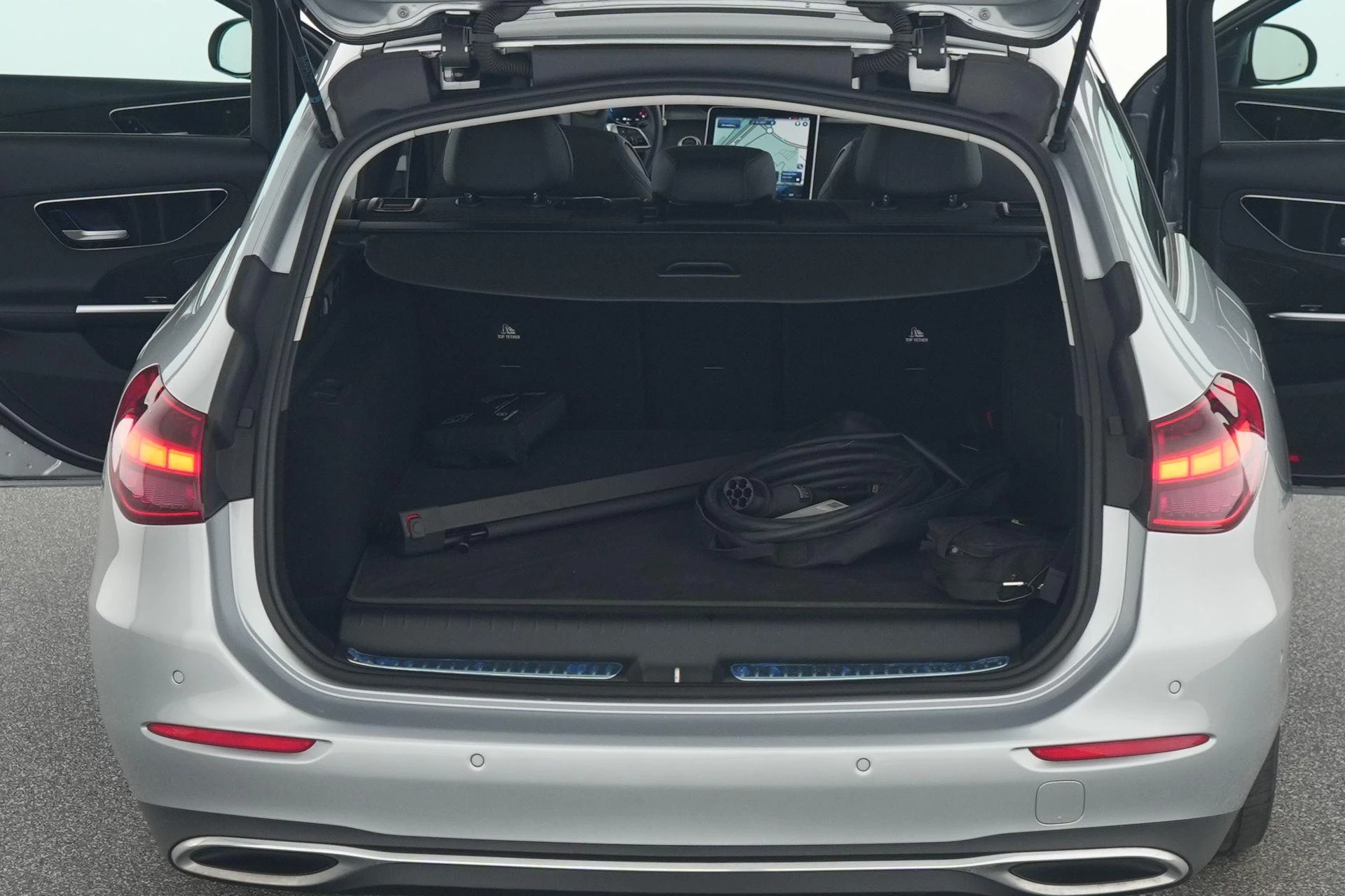 Mercedes-Benz C-Klasse 300 e Break Luxury Line + CARPLAY + PANO DAK + TREKHAAK + CAMERA +