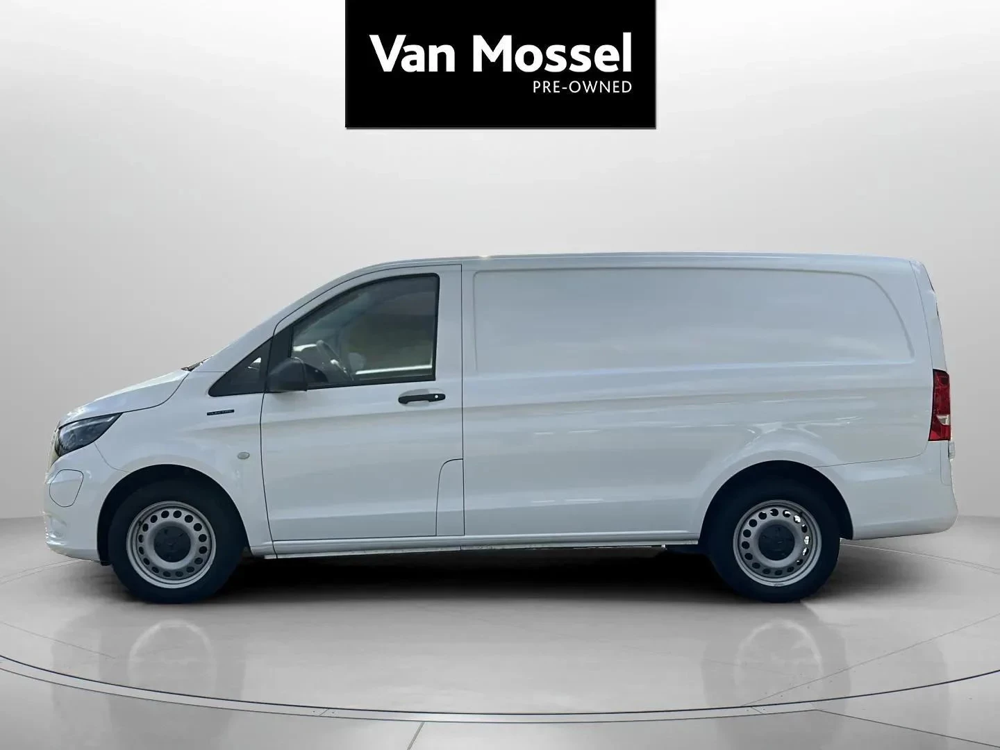 Mercedes-Benz-eVito-image-1