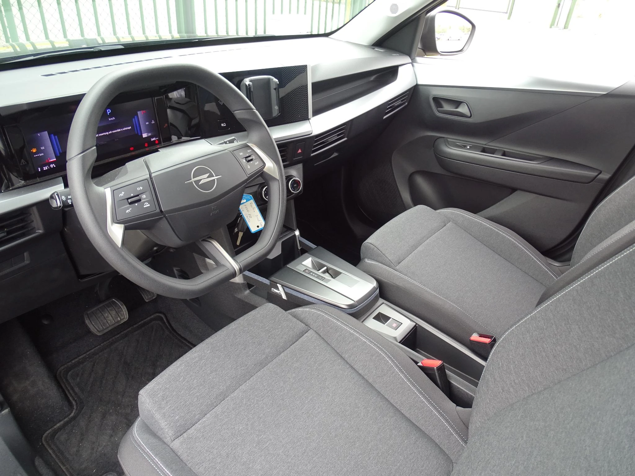 Opel-Frontera-image-11