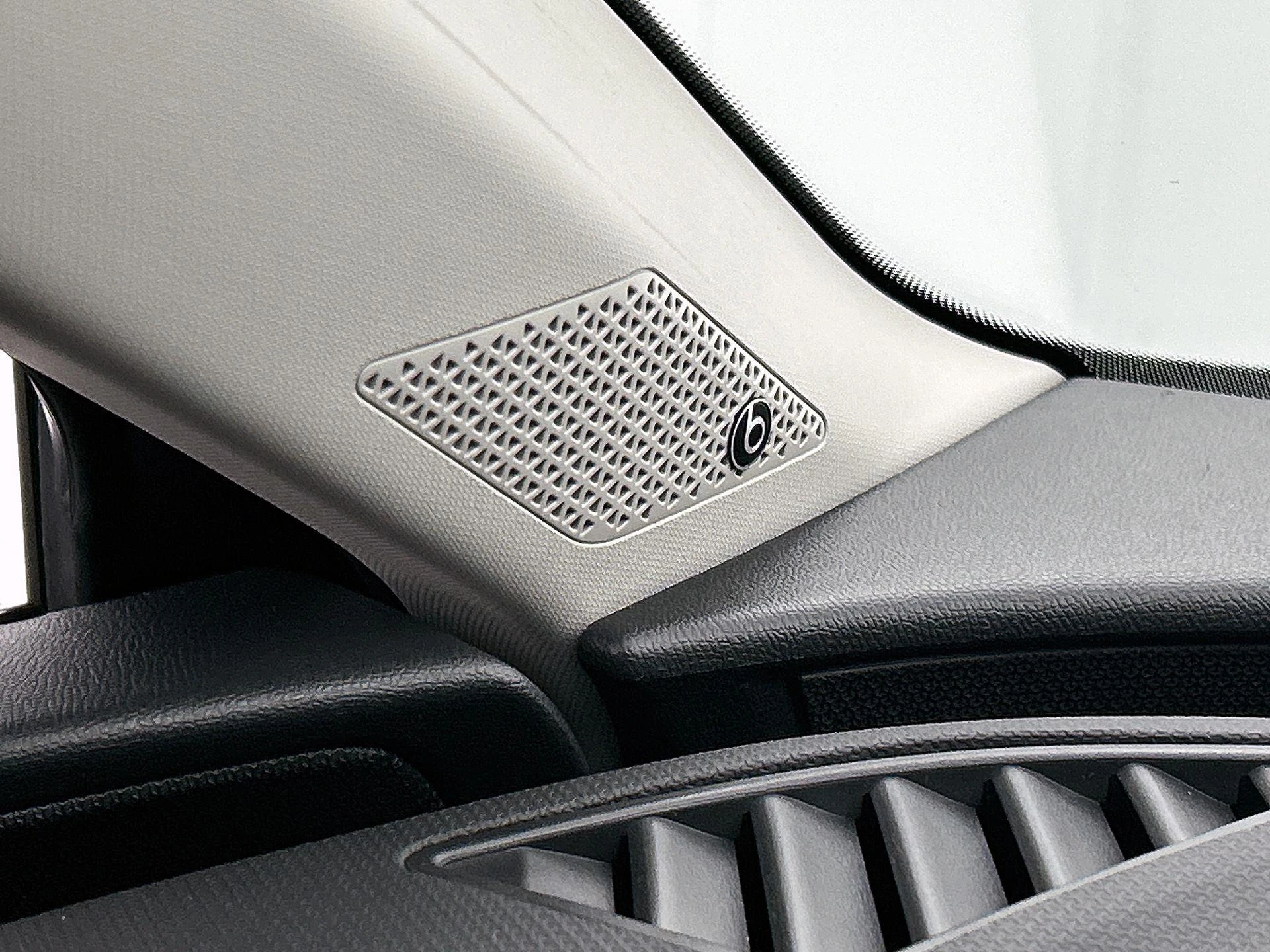 SEAT-Leon-image-12