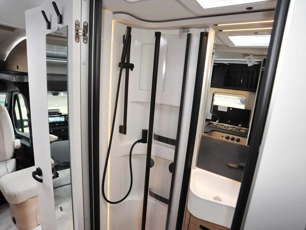 Hymer--image-23