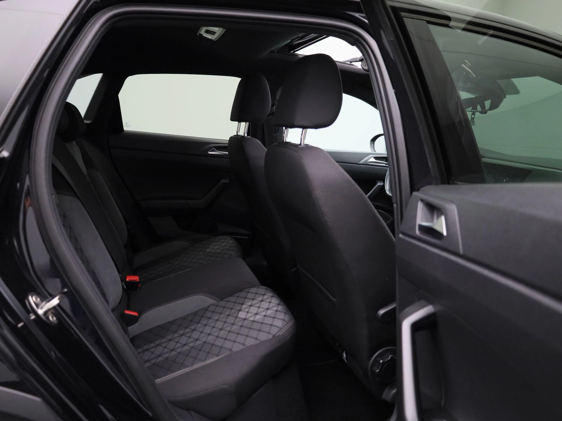 Volkswagen-Taigo-image-36