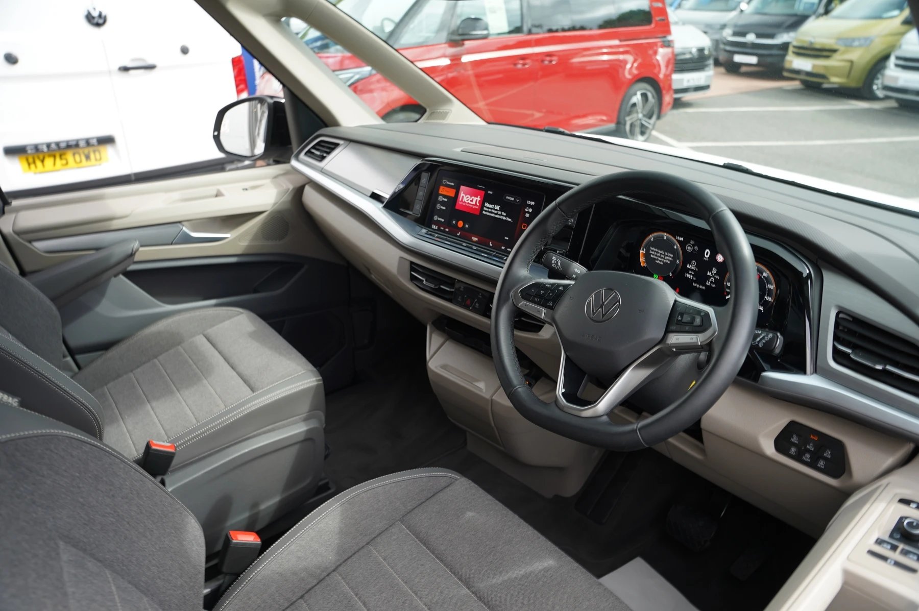 Volkswagen-California-image-5