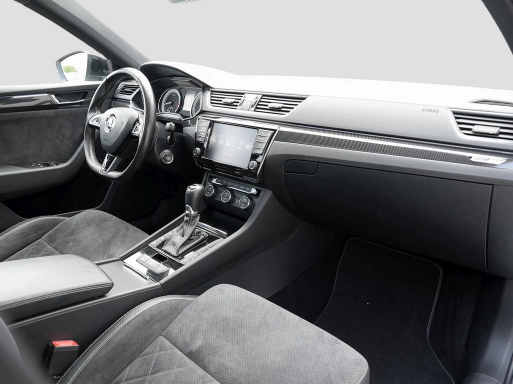 Škoda Superb Combi 2.0 TSI DSG 4x4 Sportline *Xenon*Panorma*AHK*el. Heckklappe*Standheizung*Soundsystem*PD