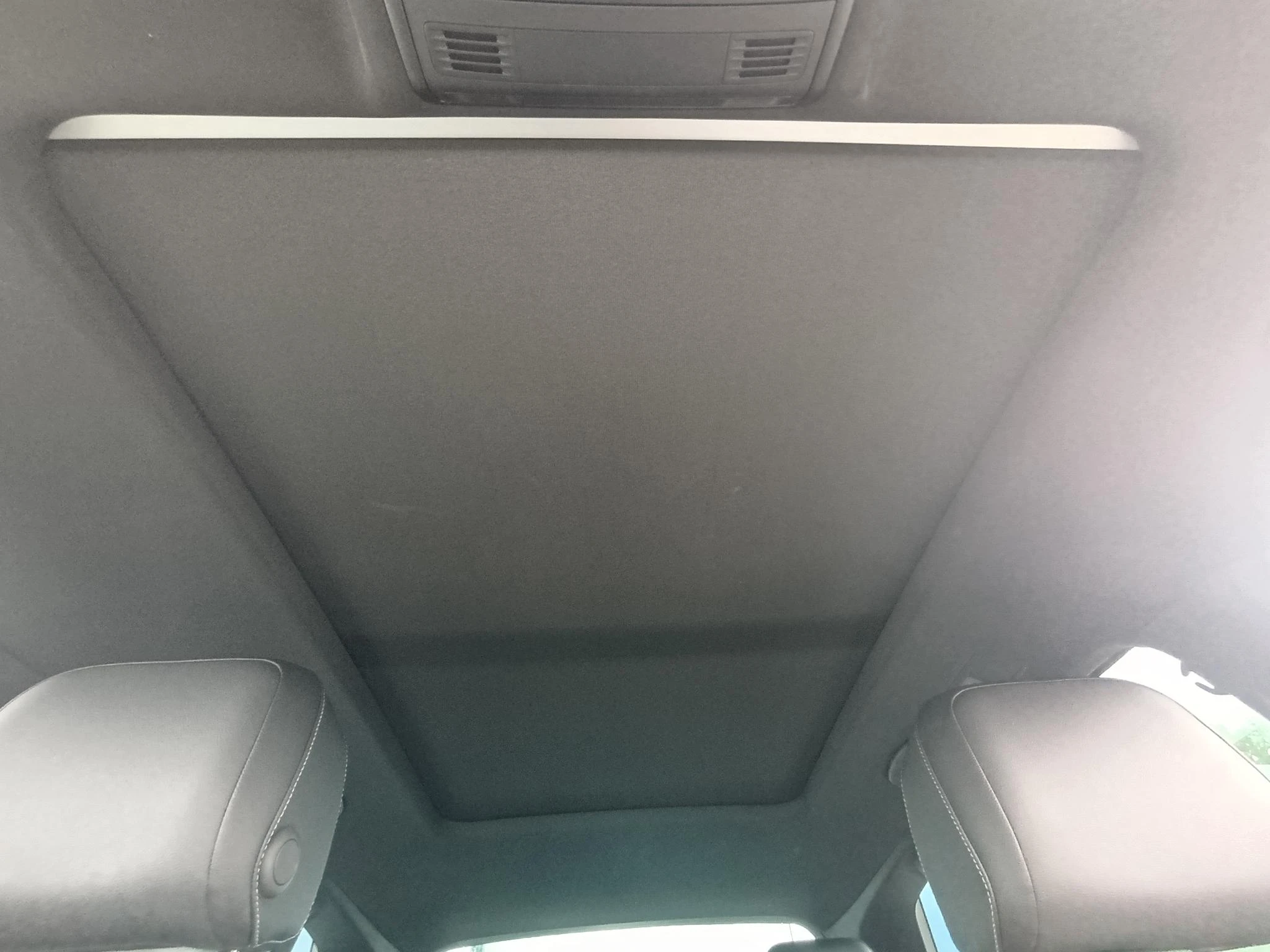 Volkswagen-Tiguan-image-16
