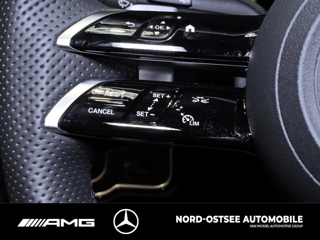 Mercedes-Benz A-Klasse 180 SPECIAL EDITION AMG ADVANCED+ KAM PANO SHZ AMG Line
