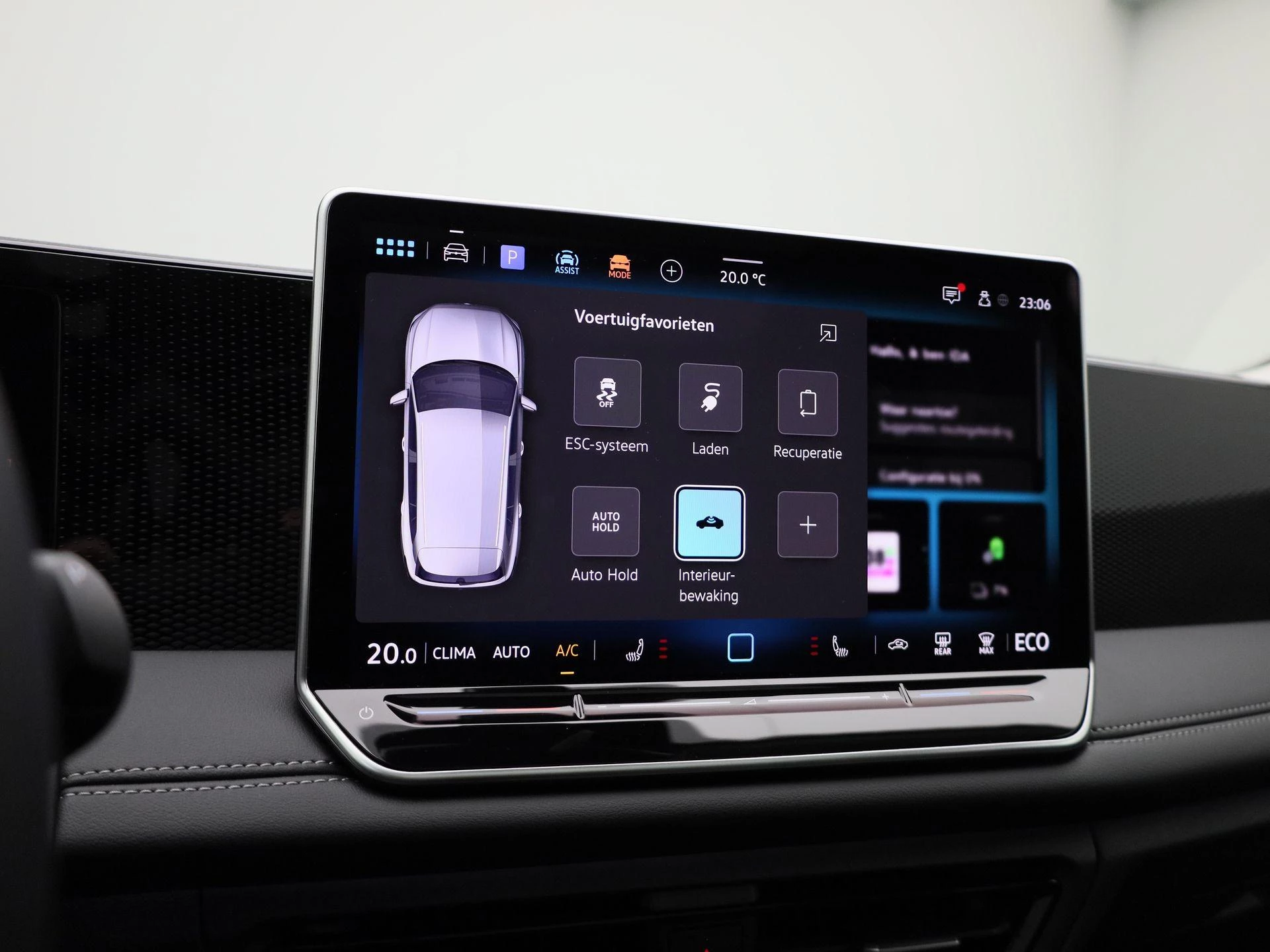Volkswagen-Tiguan-image-28