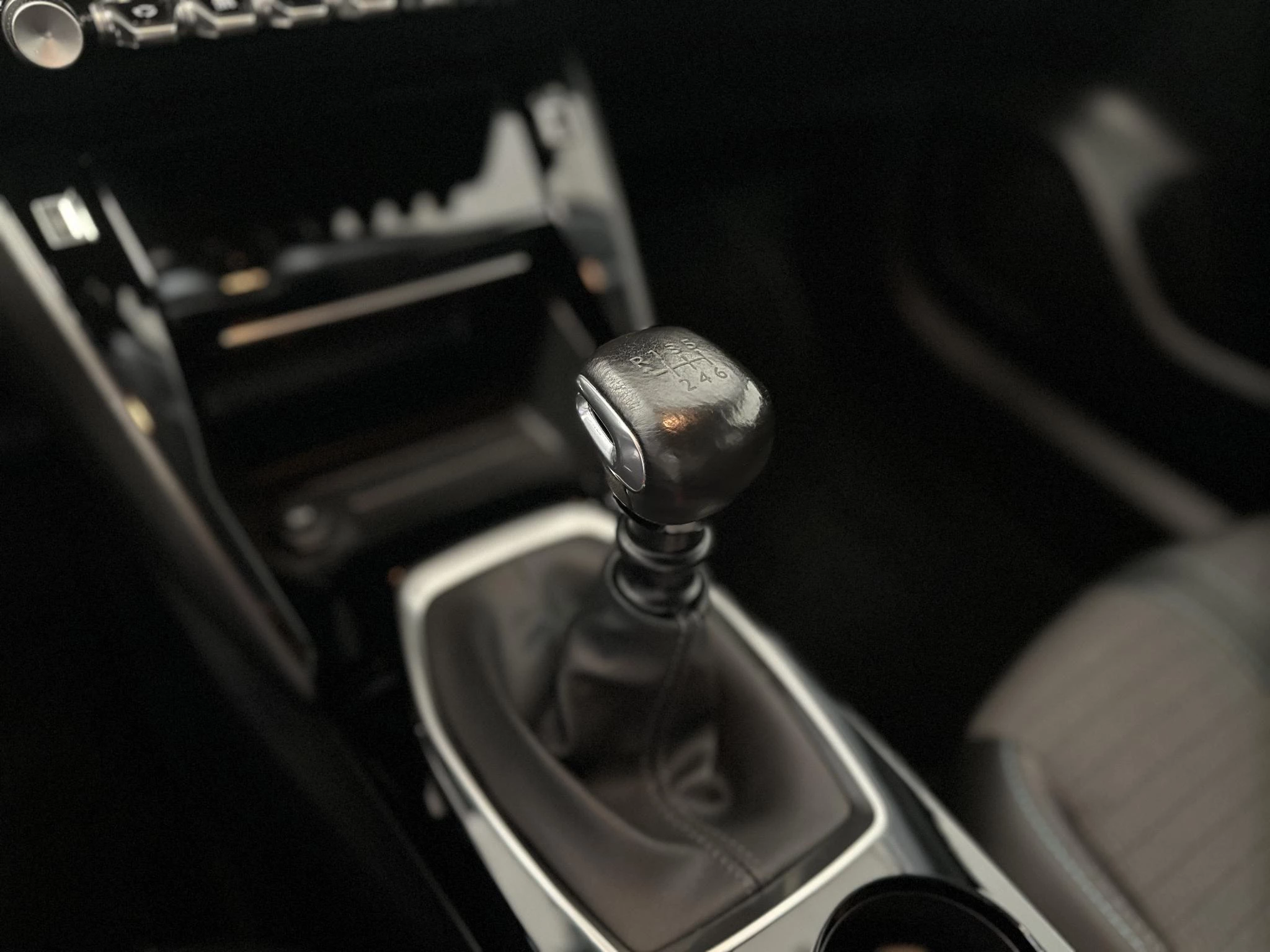 Peugeot-208-image-17