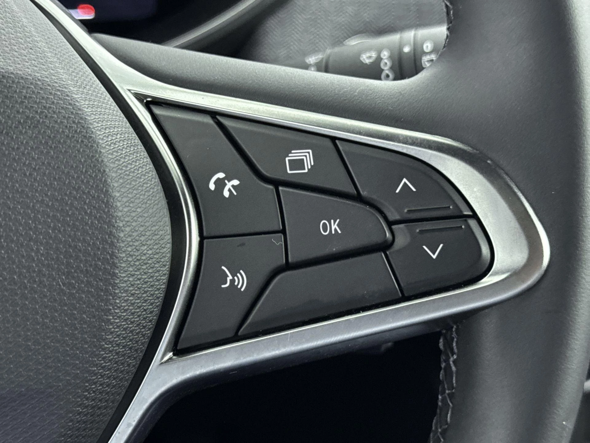 Renault-Clio-image-8