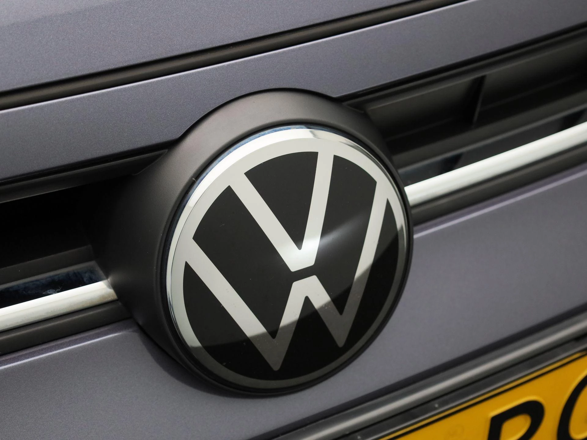 Volkswagen-Polo-image-27