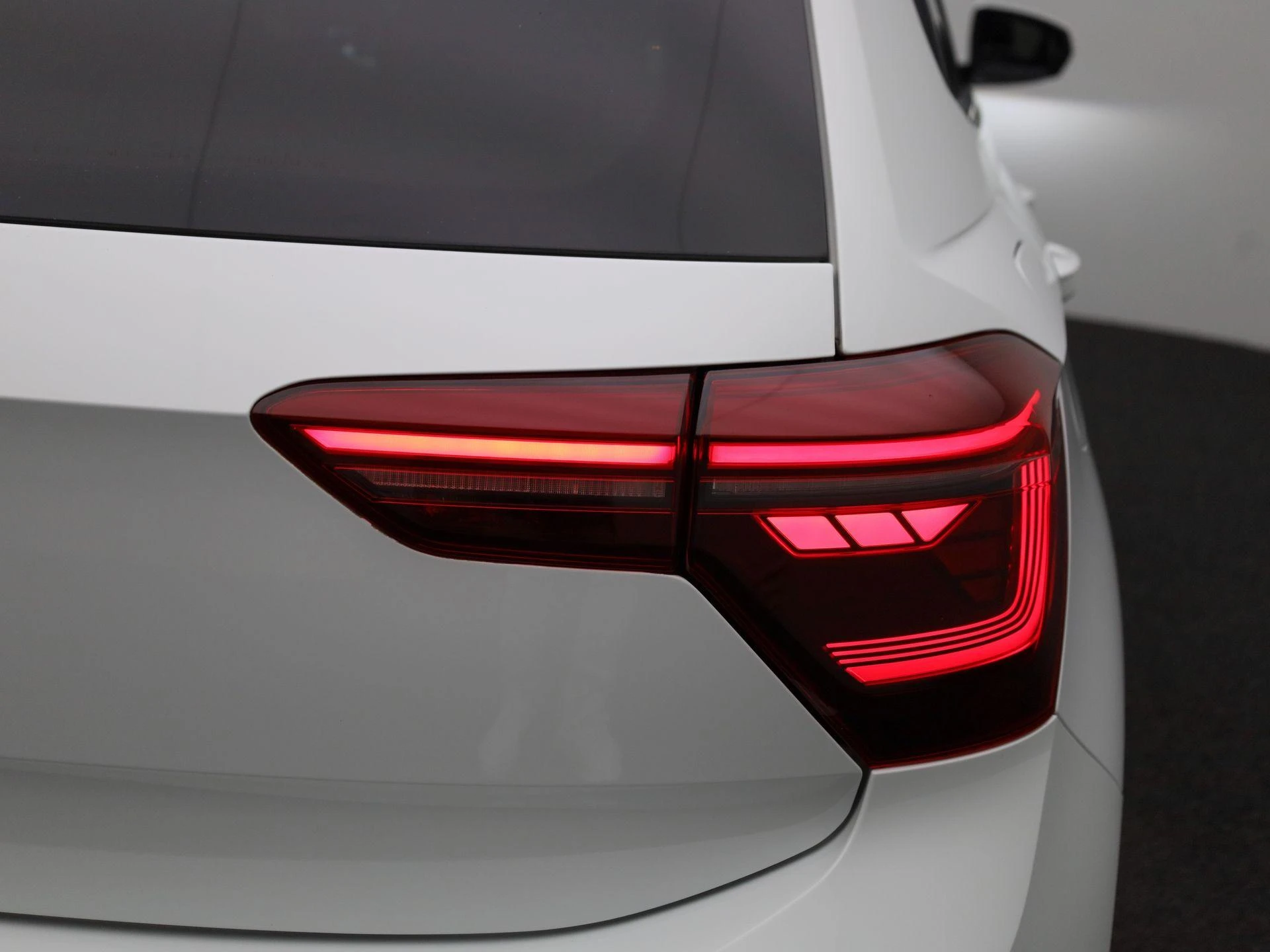 Volkswagen-Polo-image-31