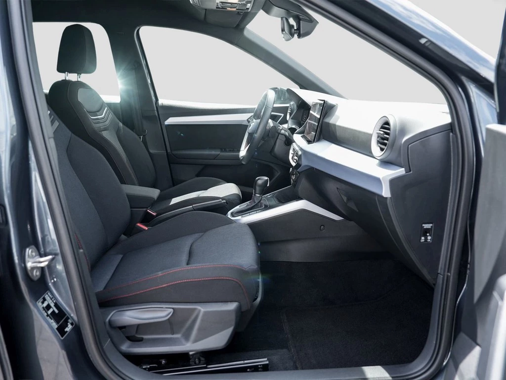 SEAT-Arona-image-6