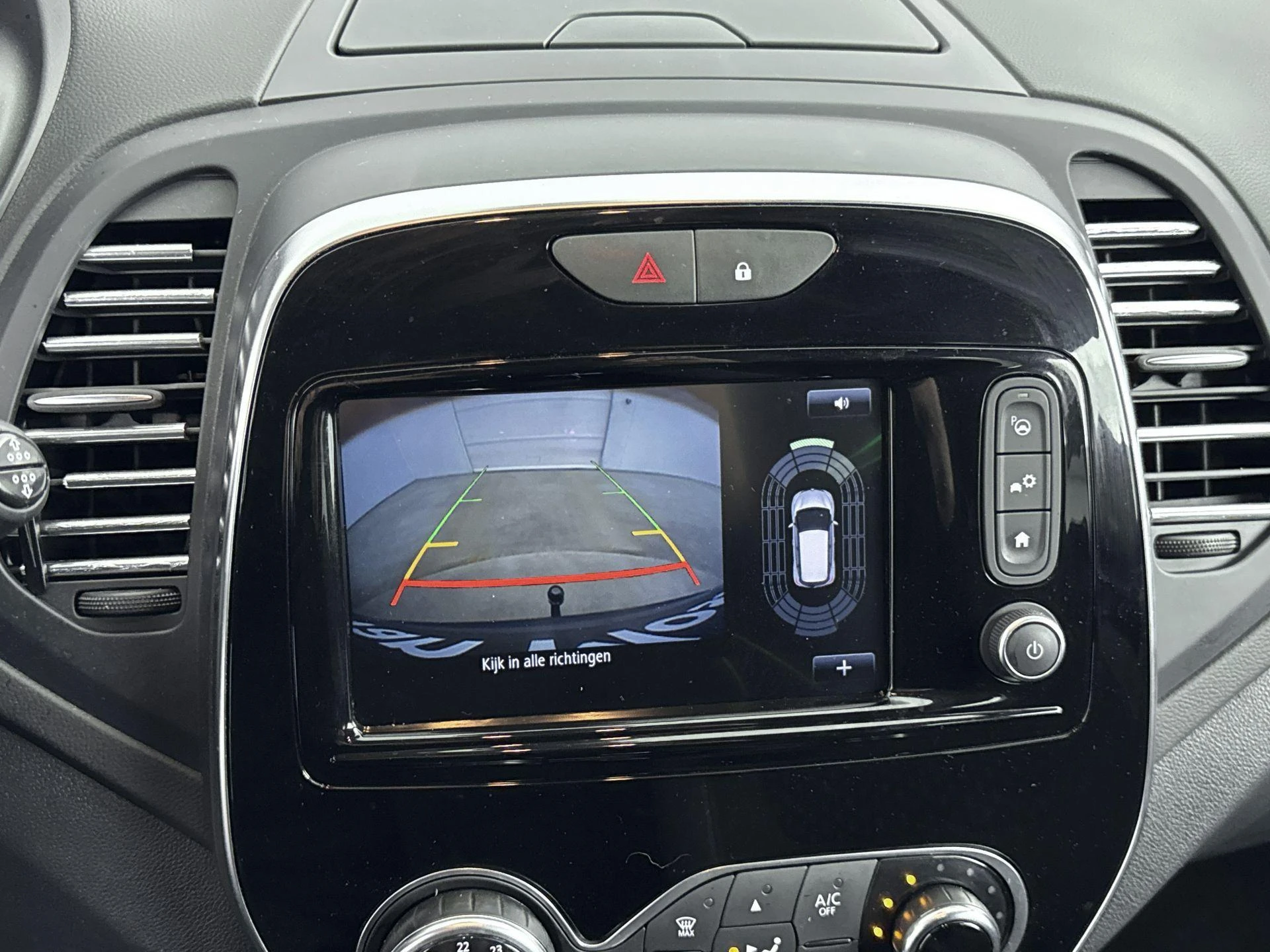Renault-Captur-image-10