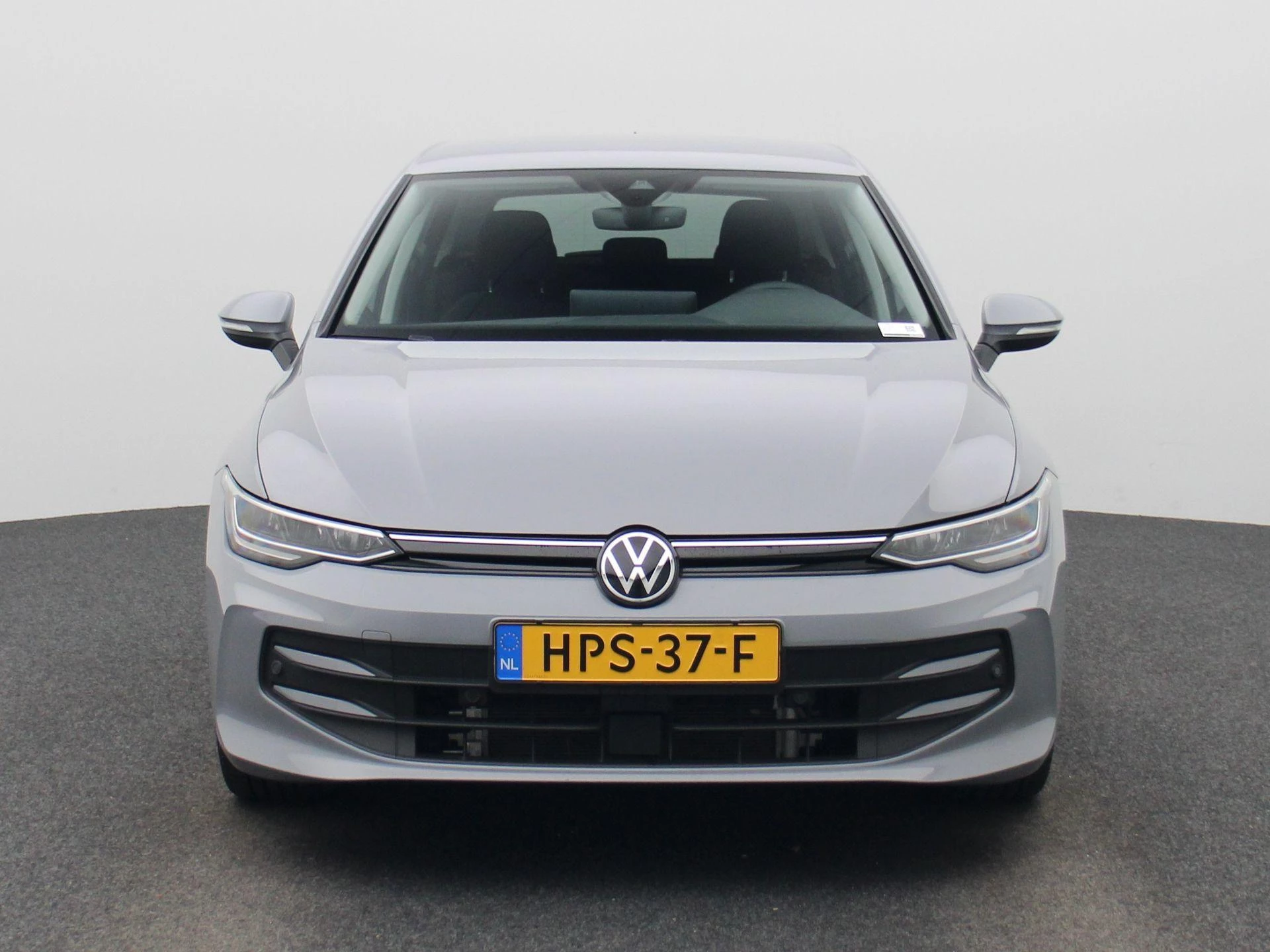 Volkswagen-Golf-image-2