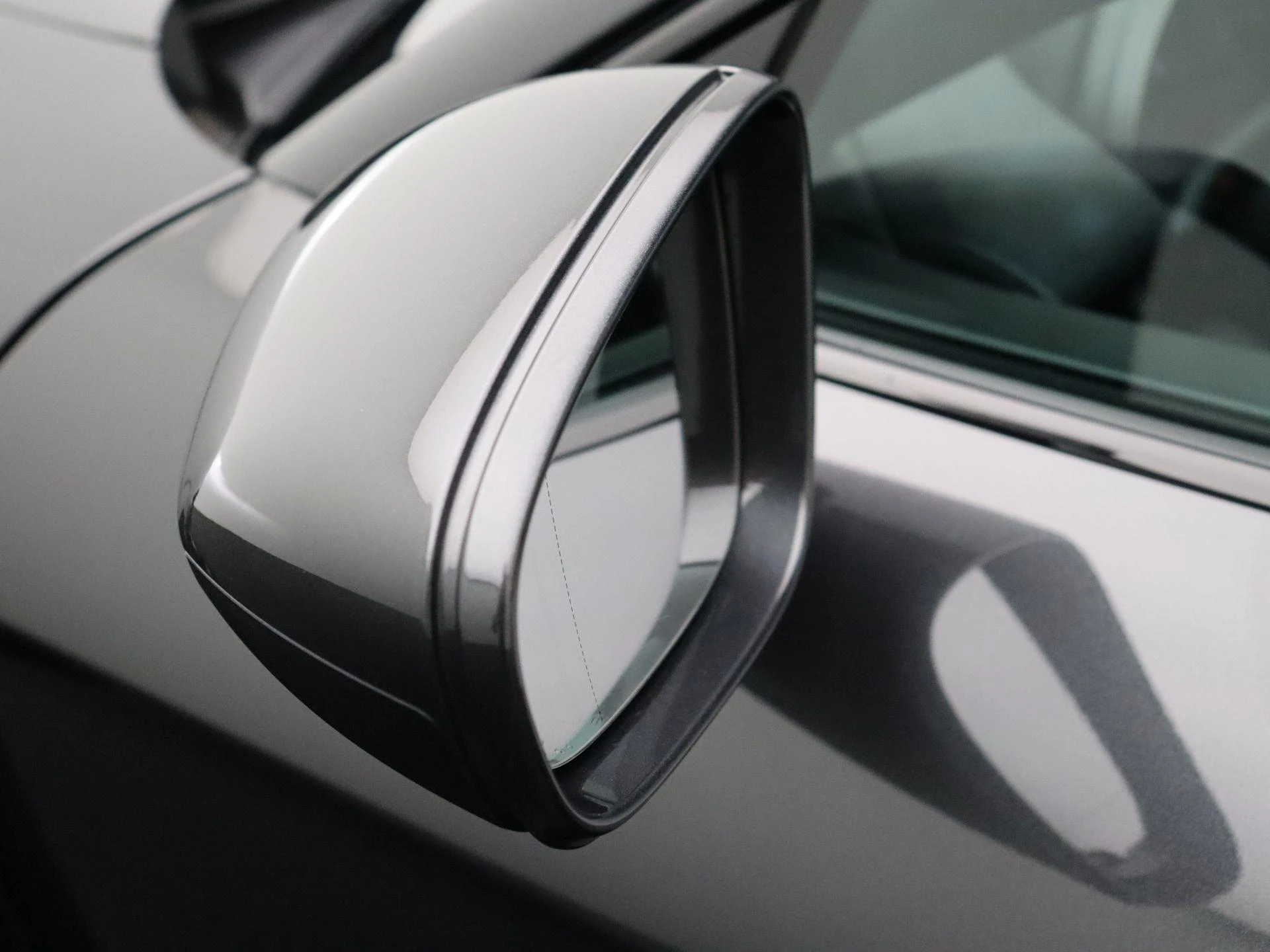 Porsche-Taycan-image-8