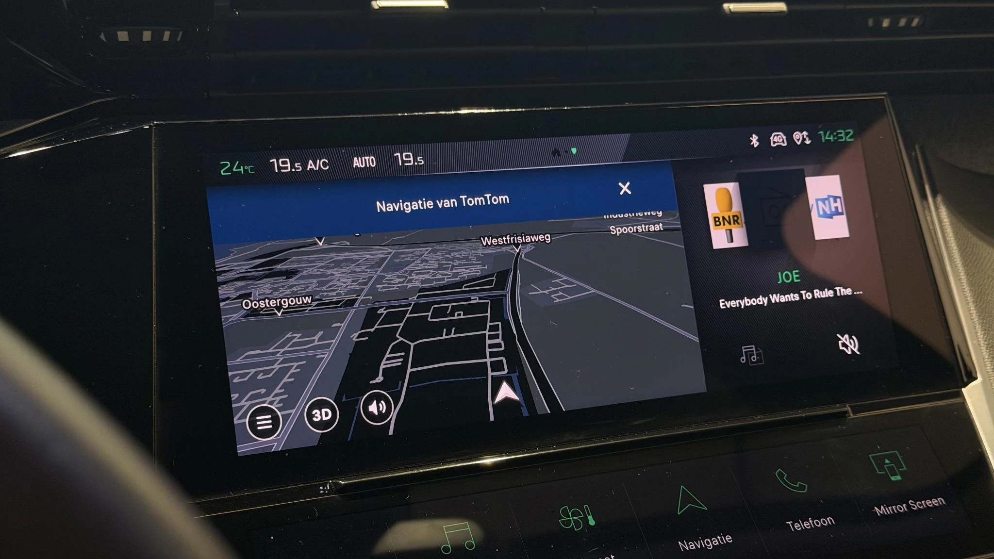 Peugeot-308-image-8