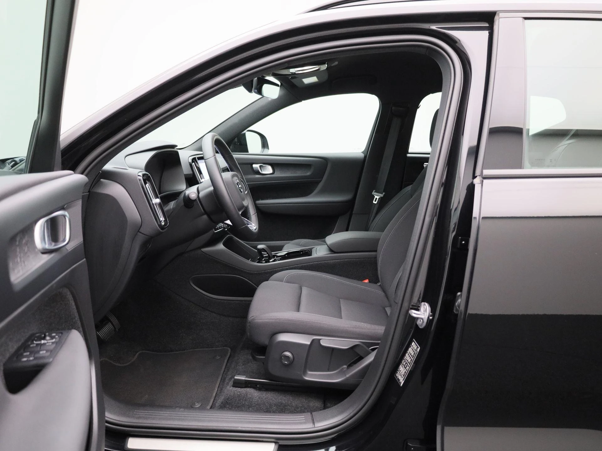 Volvo-XC40-image-8