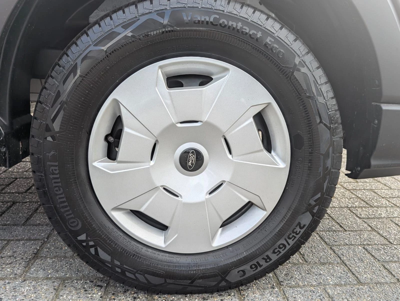 Ford-Transit-image-12