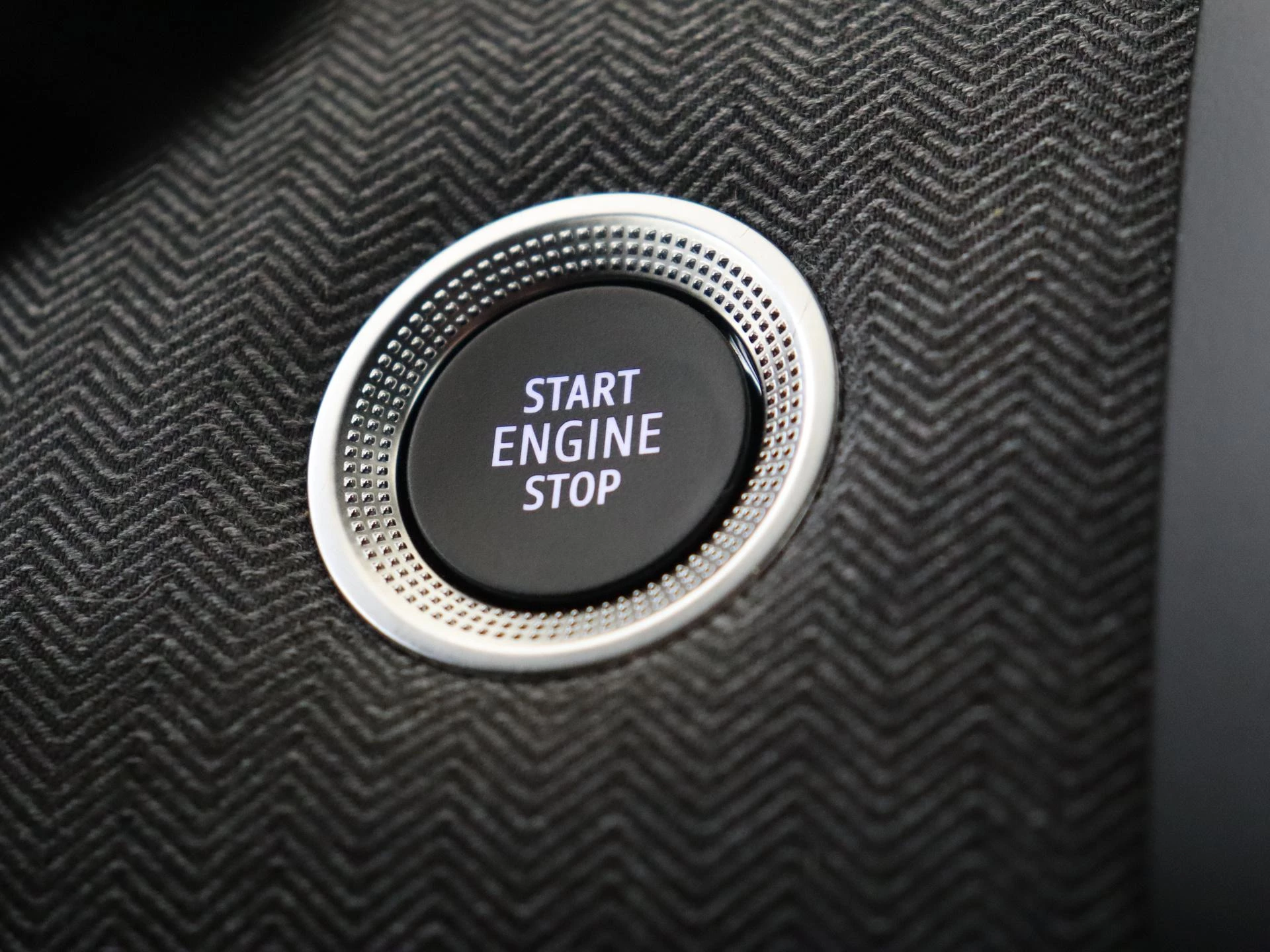 Renault-Clio-image-25