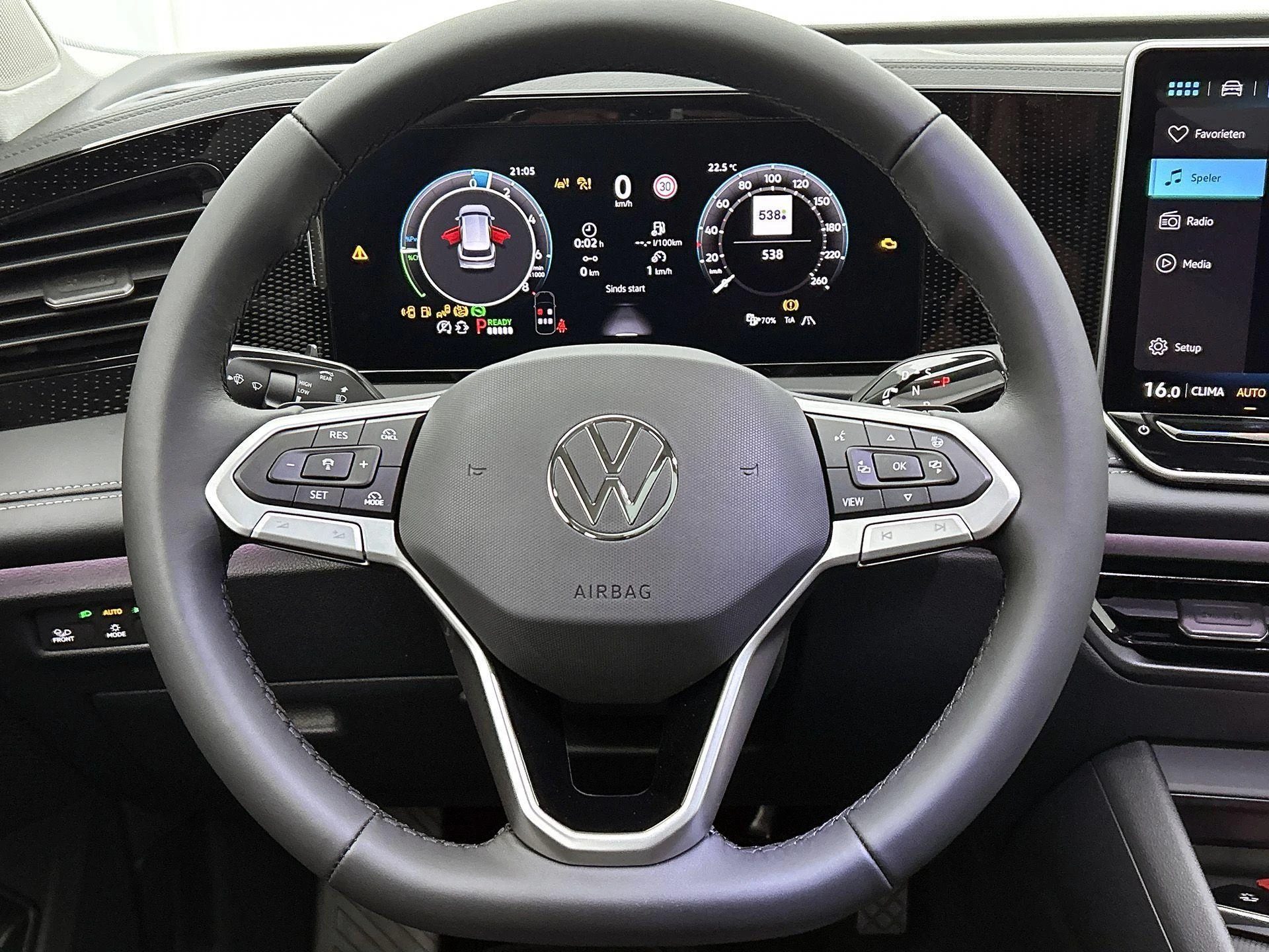 Volkswagen-Tiguan-image-9