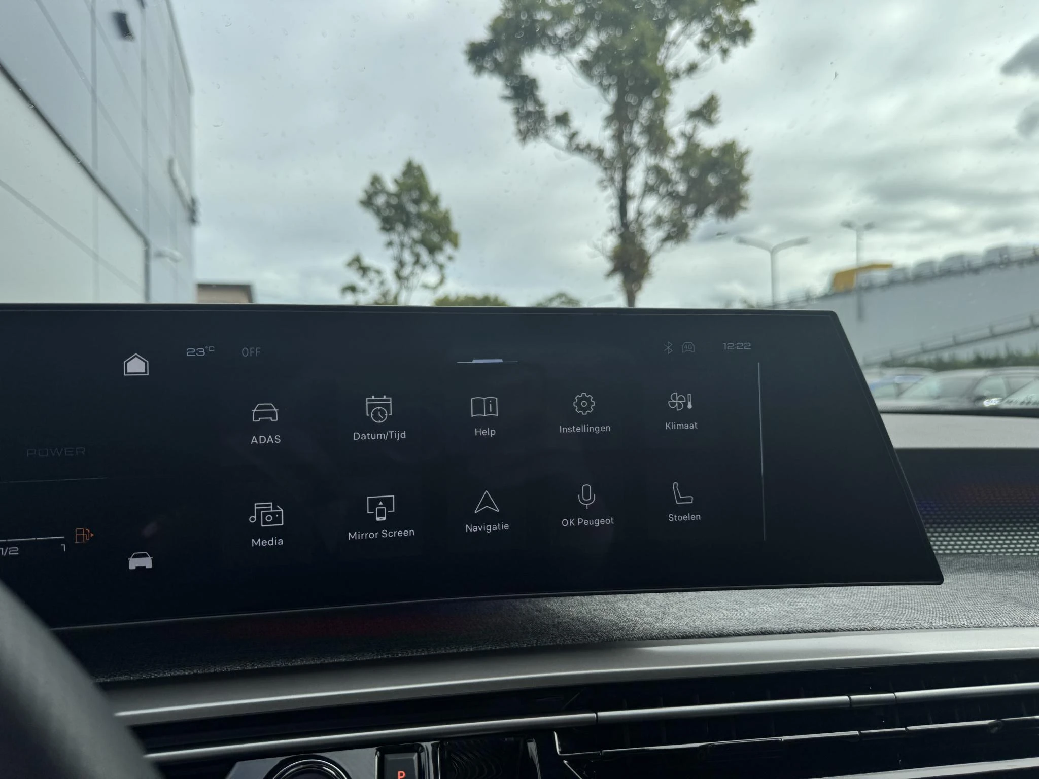 Peugeot-5008-image-18