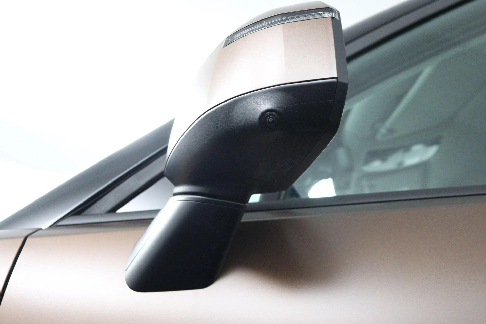Hyundai-Santa Fe-image-25