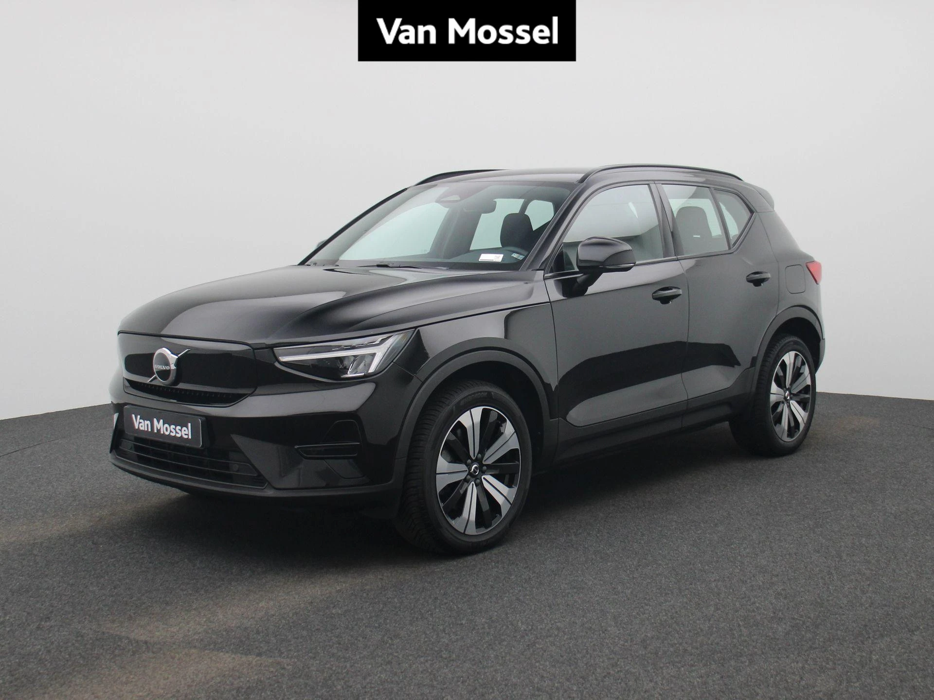 Volvo-XC40-image-0