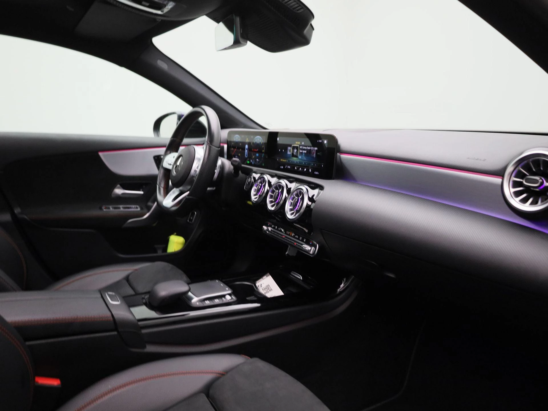 Mercedes-Benz-A-Klasse-image-35