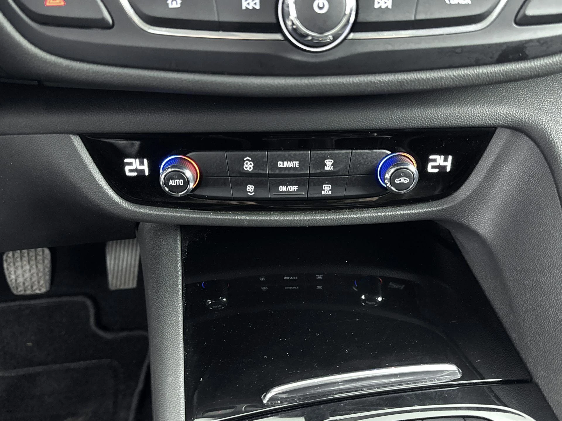 Opel-Insignia-image-22