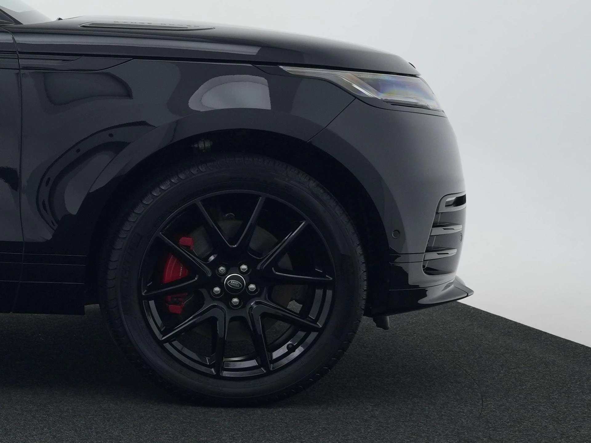 Land Rover-Range Rover Velar-image-8