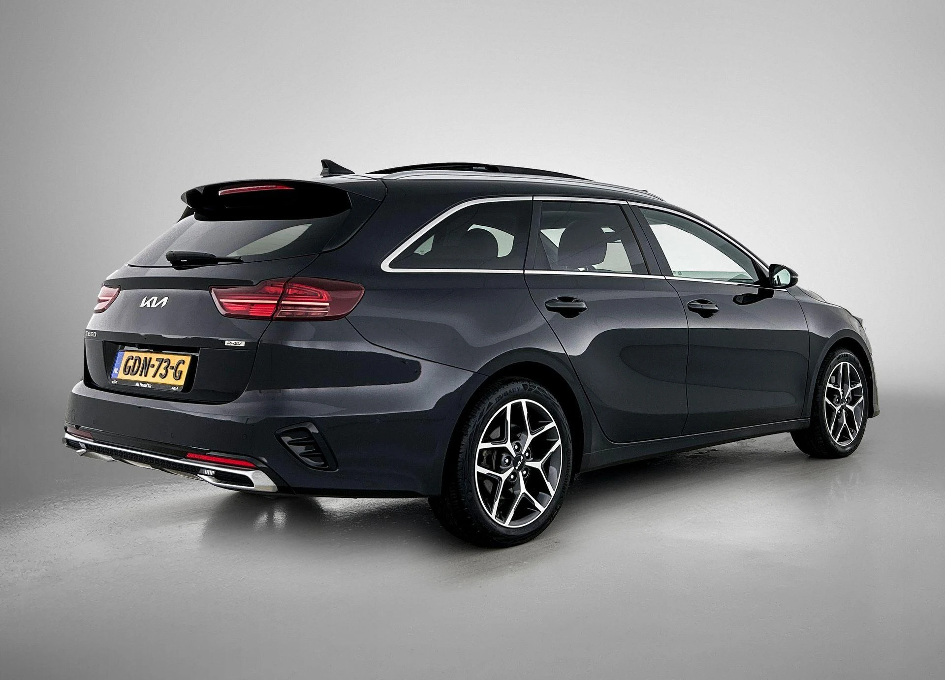 Kia-Ceed Sportswagon-image-3
