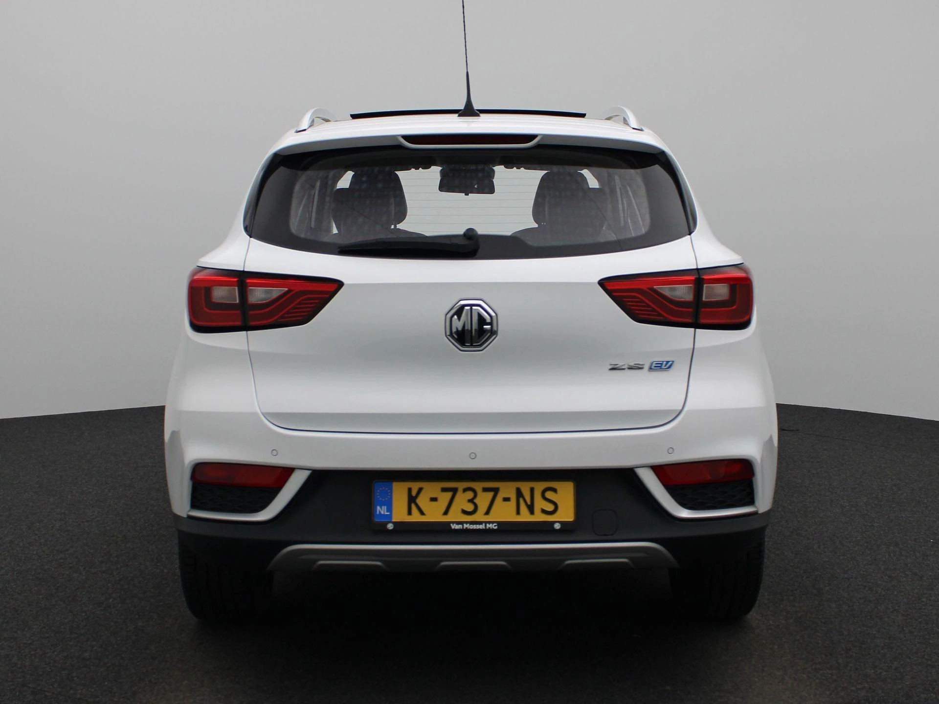 MG-ZS EV-image-5