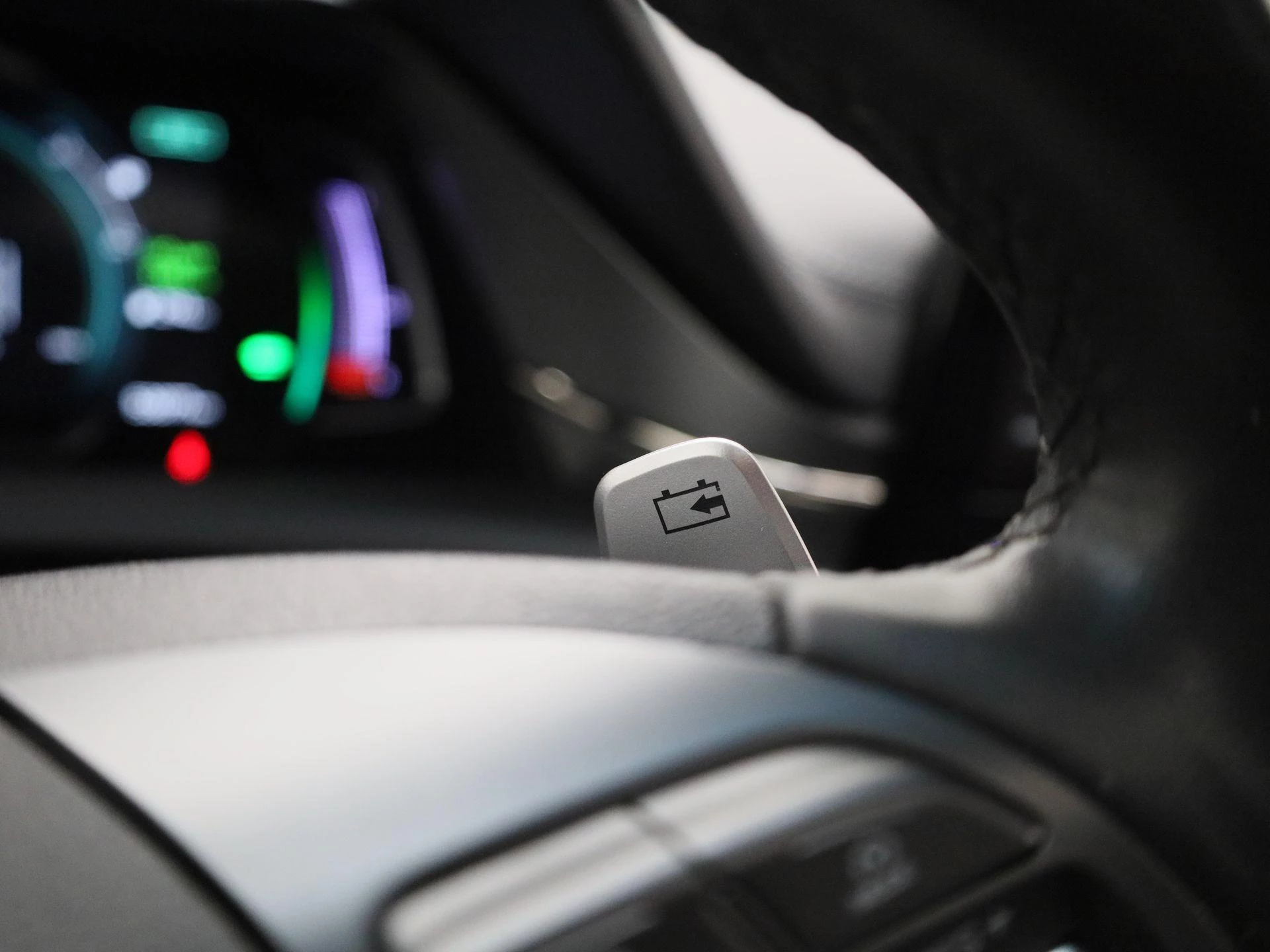 Hyundai-IONIQ-image-19