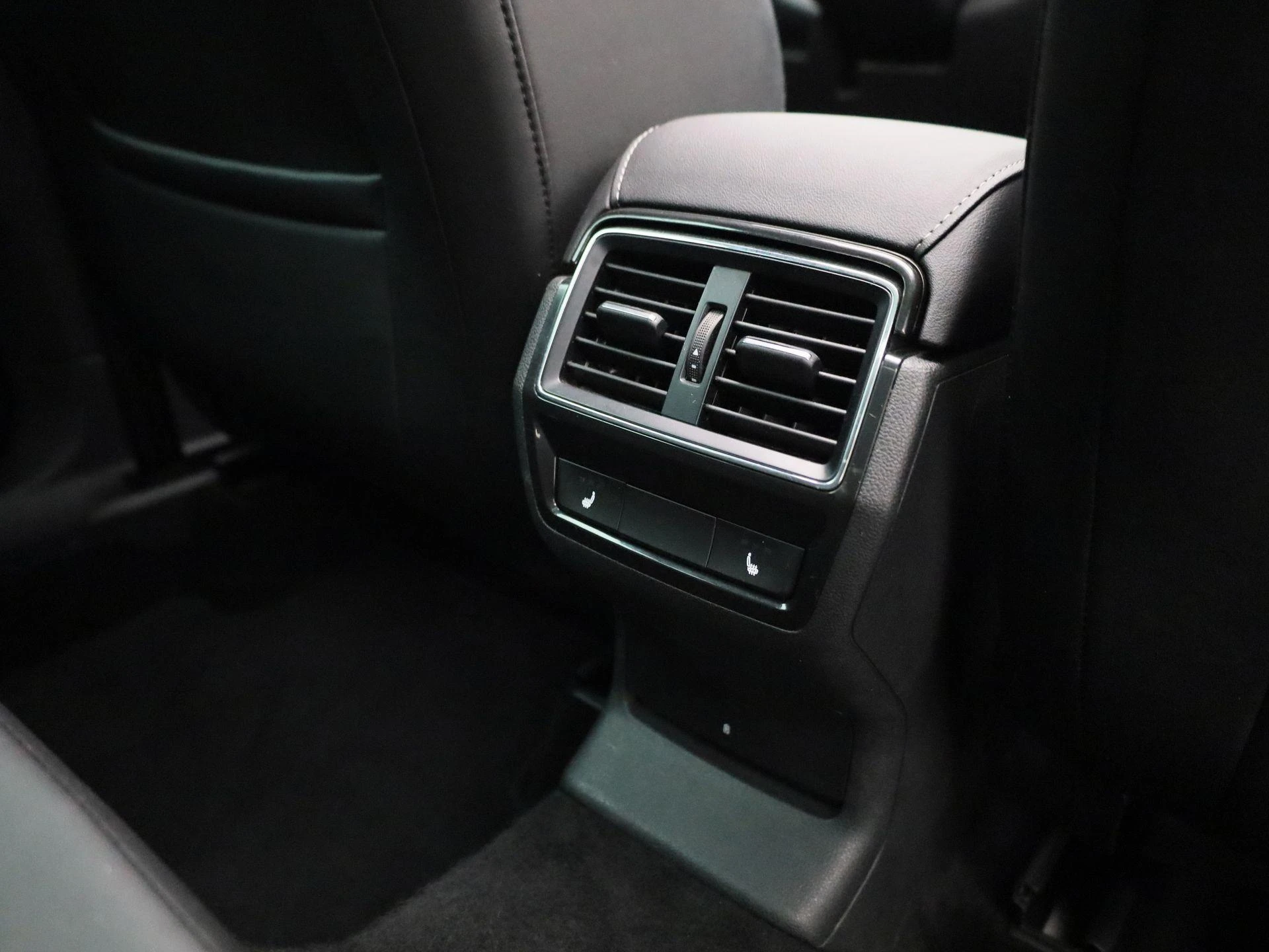 Škoda-Karoq-image-32