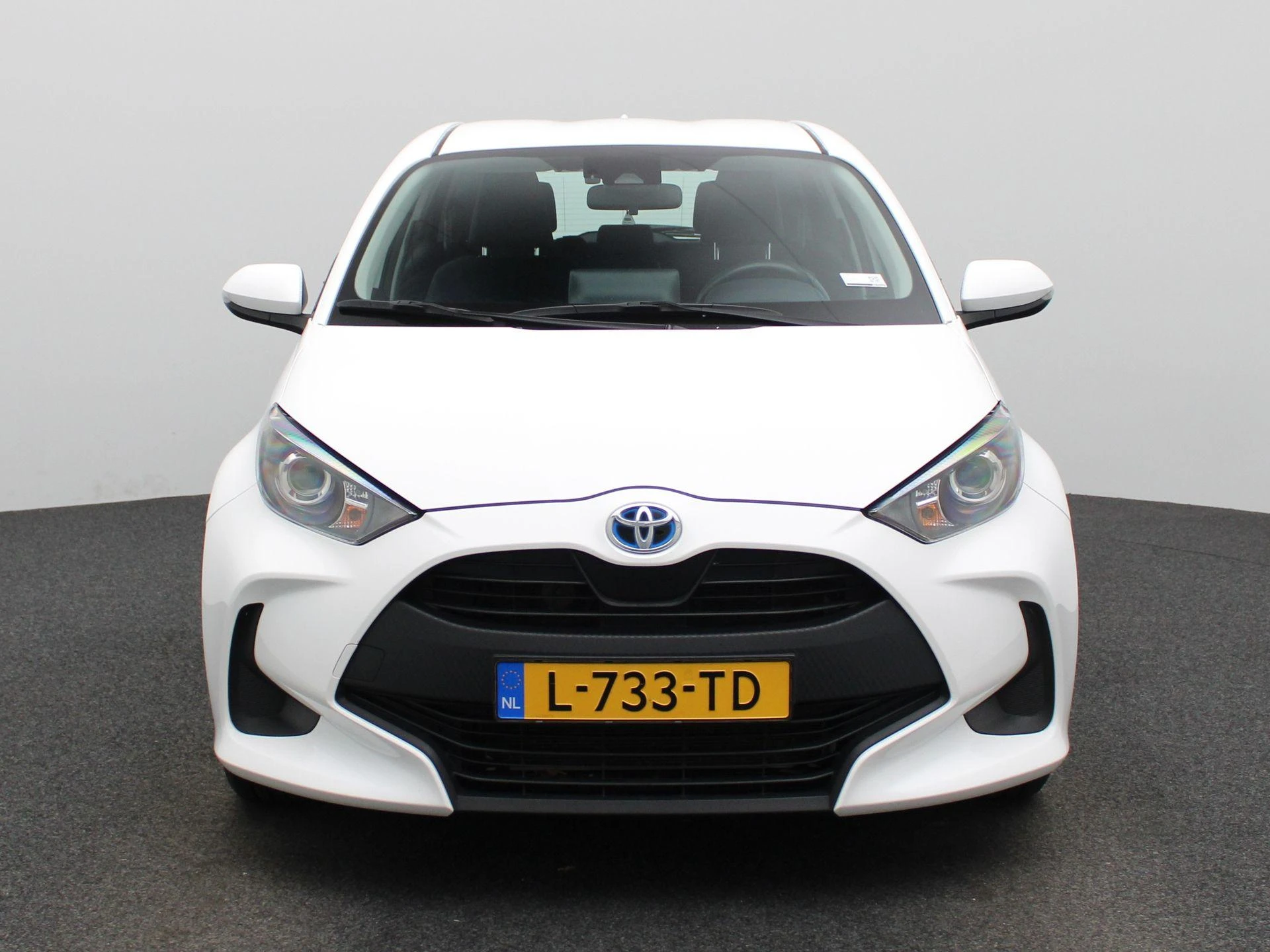 Toyota-Yaris-image-2