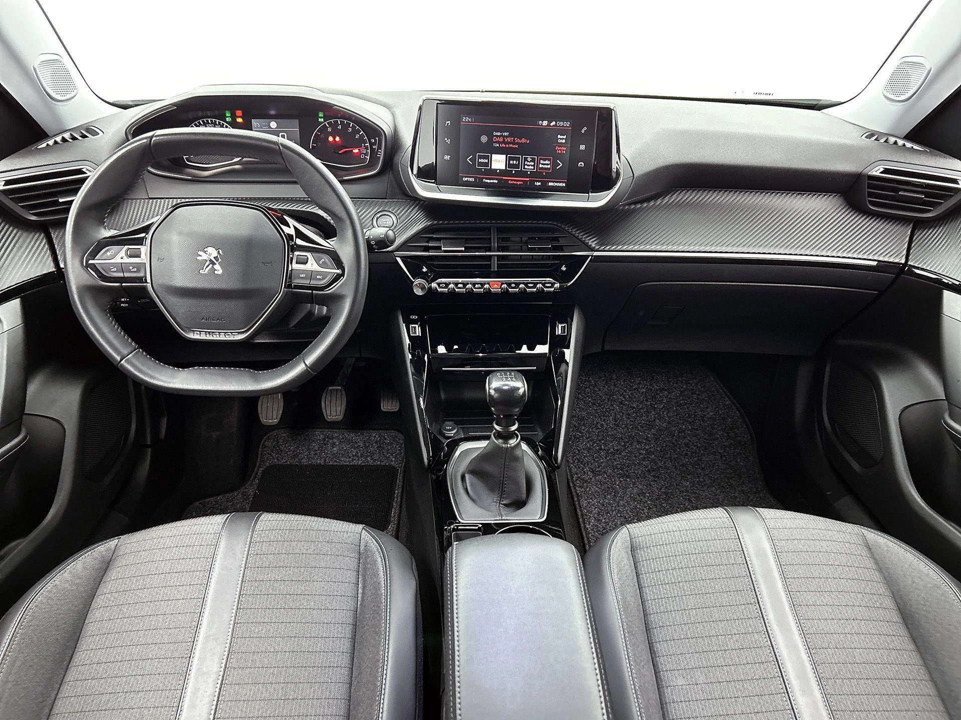 Peugeot-2008-image-22
