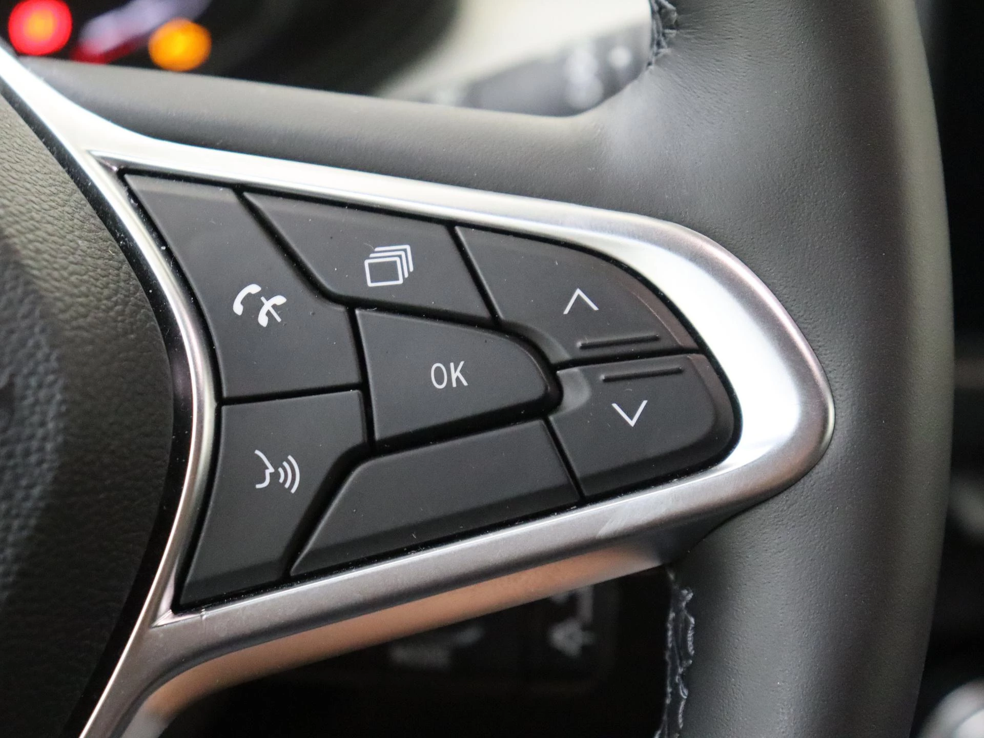 Renault-Clio-image-16