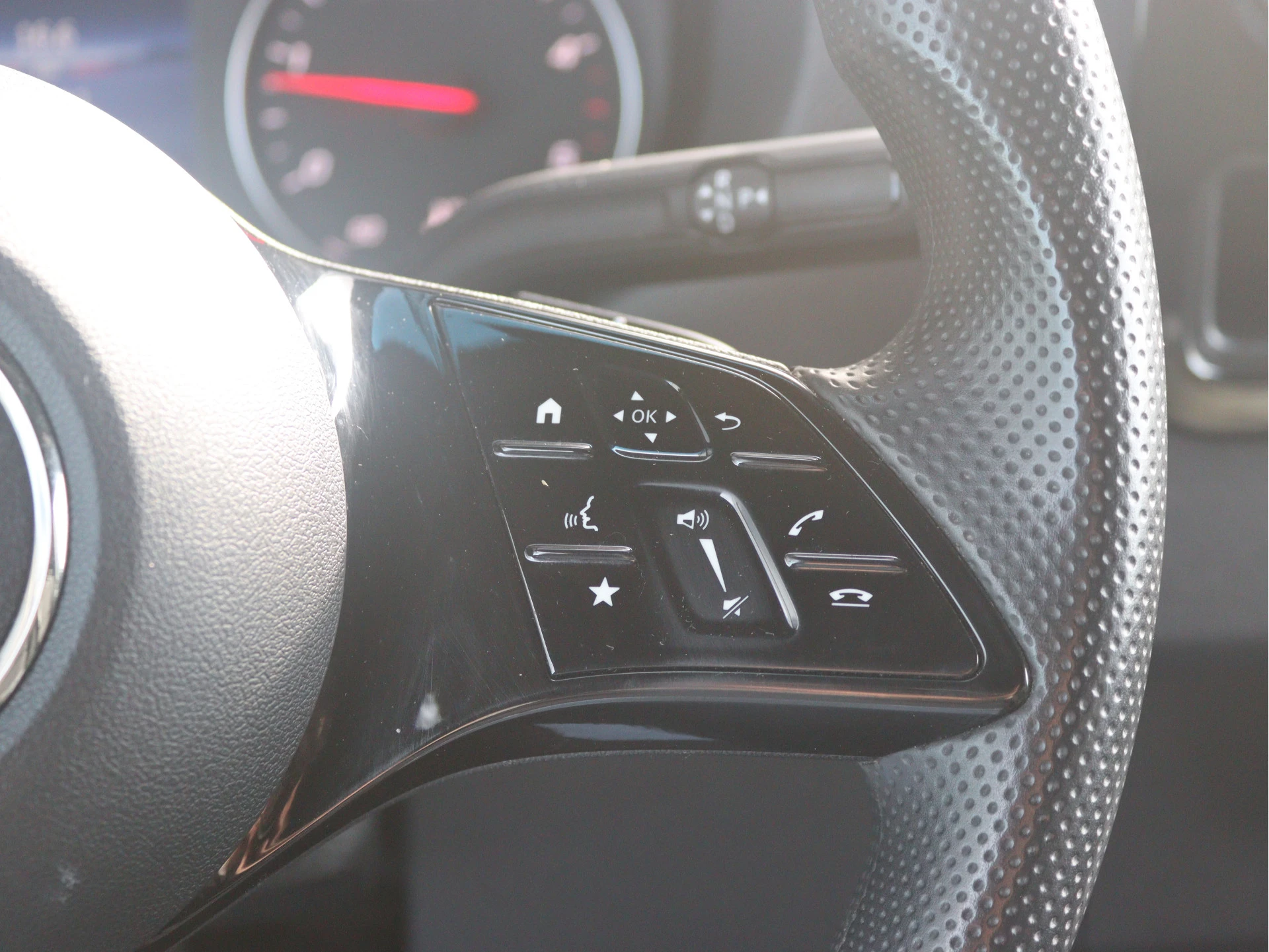 Mercedes-Benz-Sprinter-image-7